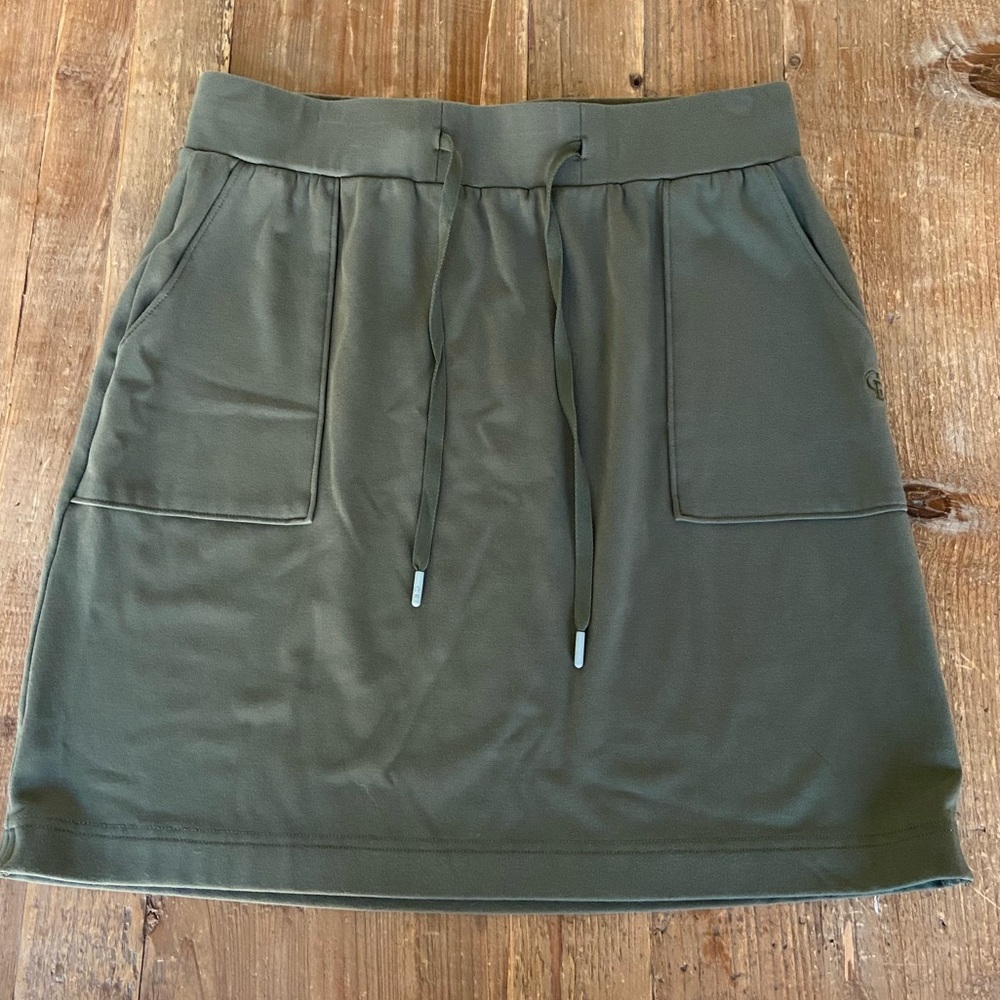 COZY EARTH Mini Skirt Brushed Bamboo Patch Pocket Skirt Olive Green Medium - Picture 2 of 8